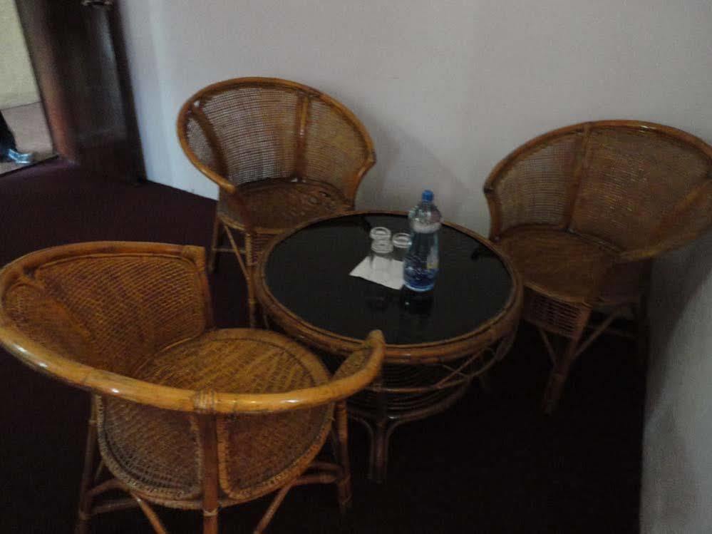 Milano Inn Nuwara Eliya Exteriör bild